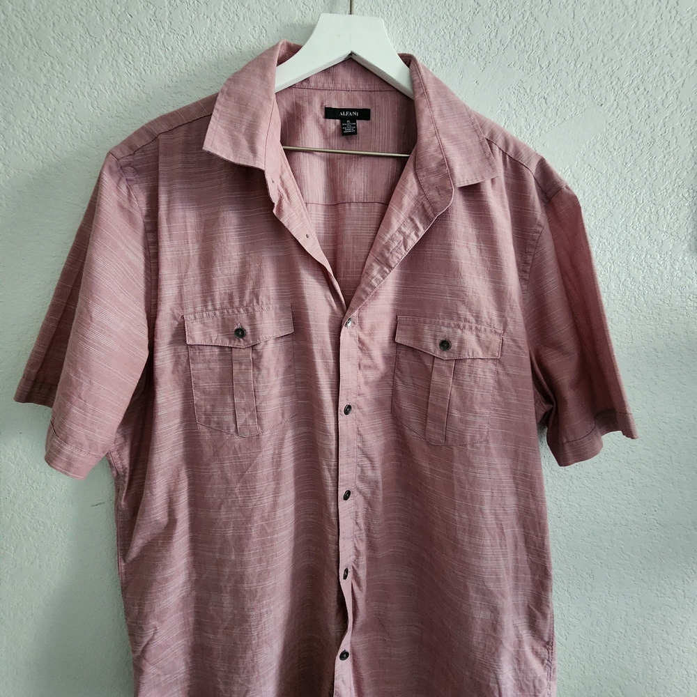 Men's Pink Short Sleeve Shirt